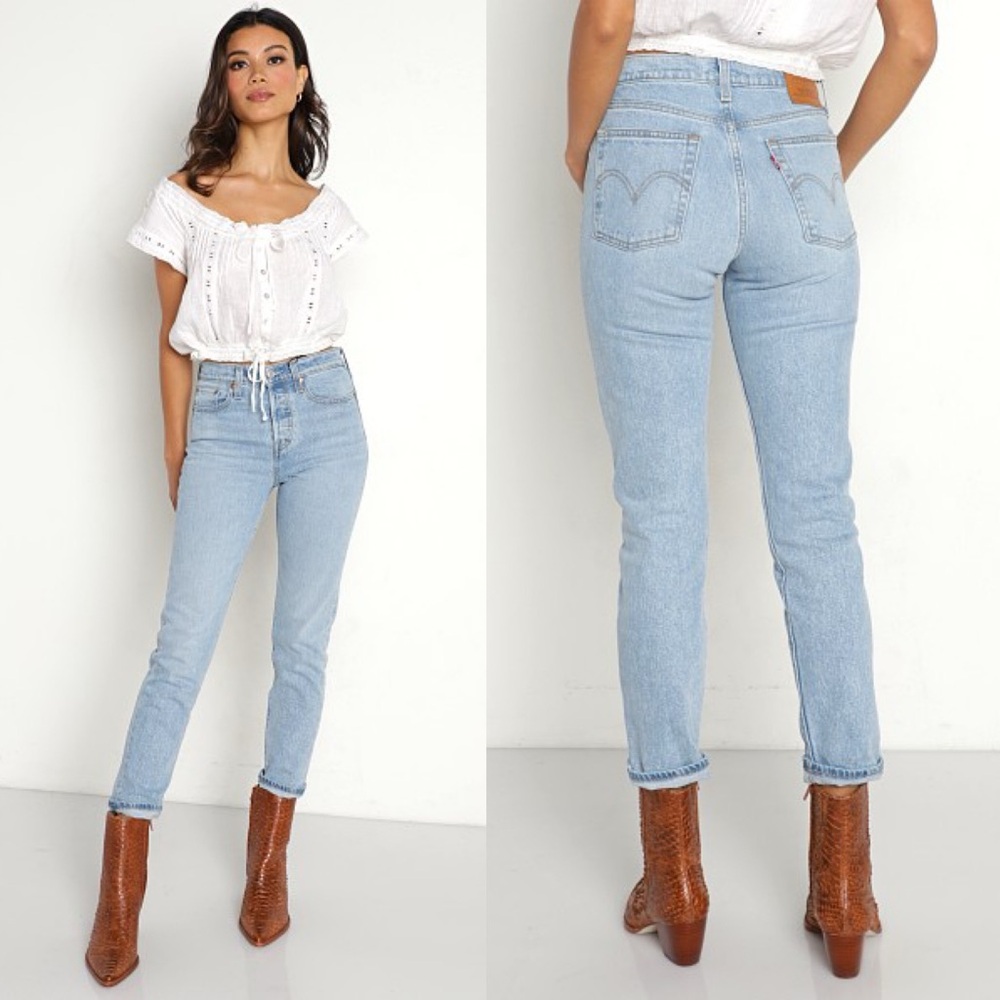Levi’s Wedgie Icon Jean in Tango Light Size 25 New with Tags